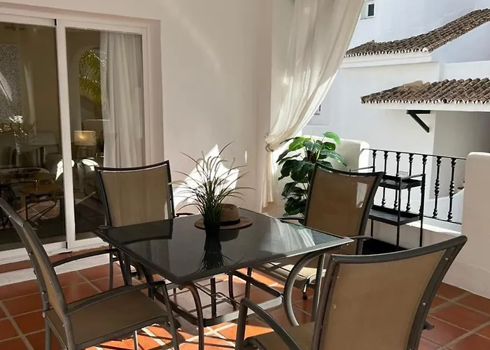Apartman Beautiful 2 Bedroom In Puerto Banus ! Marbella