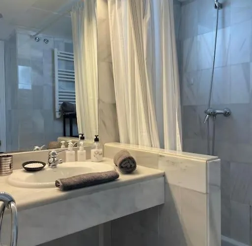 Apartman Beautiful 2 Bedroom In Puerto Banus ! Marbella