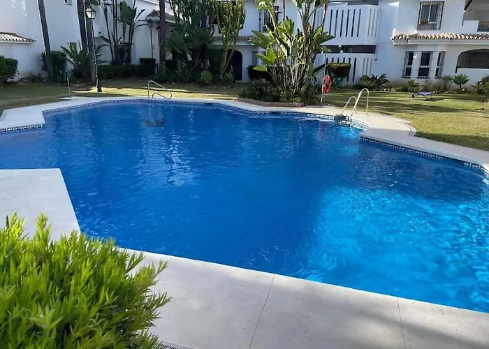 Beautiful 2 Bedroom In Puerto Banus ! Apartman