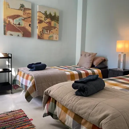 Beautiful 2 Bedroom In Puerto Banus ! Appartement Marbellac