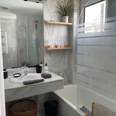 Apartamento Beautiful 2 Bedroom In Puerto Banus ! Marbella