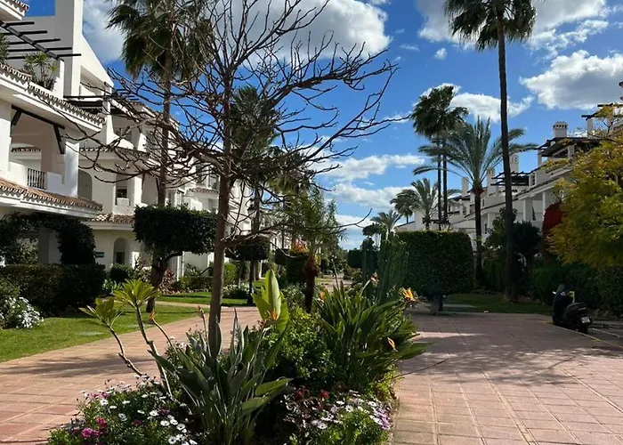 Beautiful 2 Bedroom In Puerto Banus ! アパート マルベーリャ