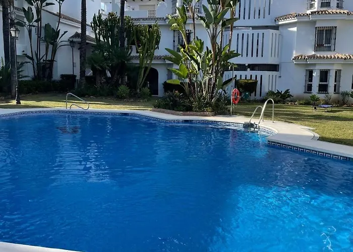 Beautiful 2 Bedroom In Puerto Banus ! * マルベーリャ