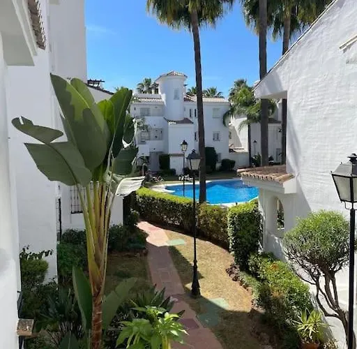 Beautiful 2 Bedroom In Puerto Banus ! アパート マルベーリャ
