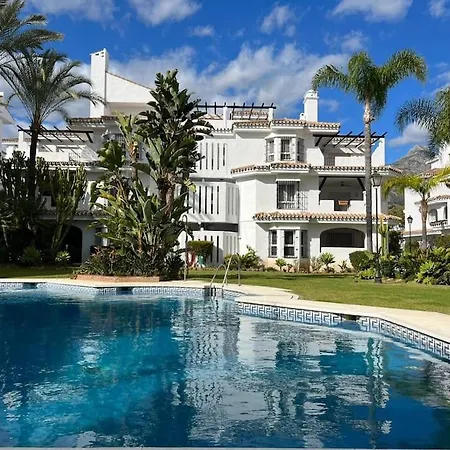 Beautiful 2 Bedroom In Puerto Banus ! Lejlighed Marbella