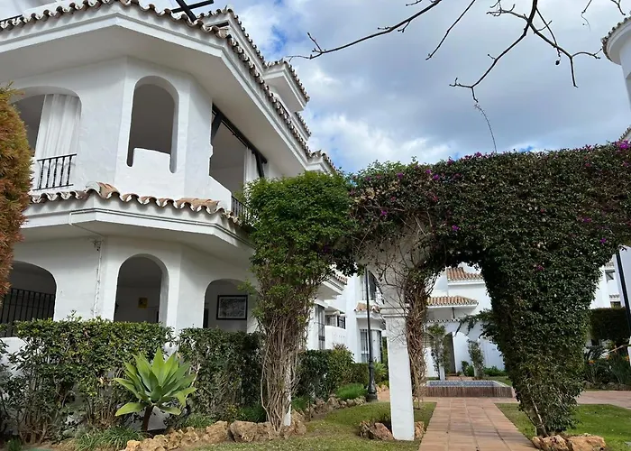 Beautiful 2 Bedroom In Puerto Banus ! * 마르베야
