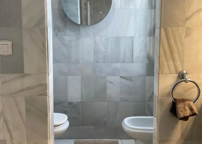 Beautiful 2 Bedroom In Puerto Banus ! 마르베야