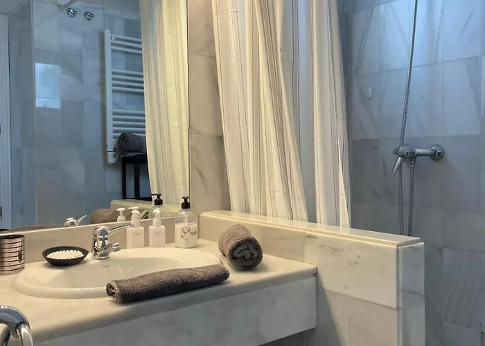 Beautiful 2 Bedroom In Puerto Banus ! Daire Marbella