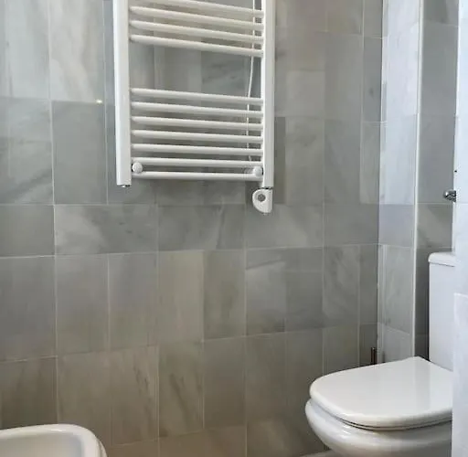 Beautiful 2 Bedroom In Puerto Banus ! Daire *